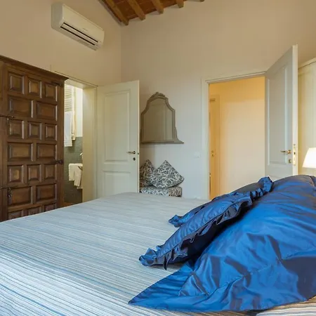 Al Campanile Apartment *